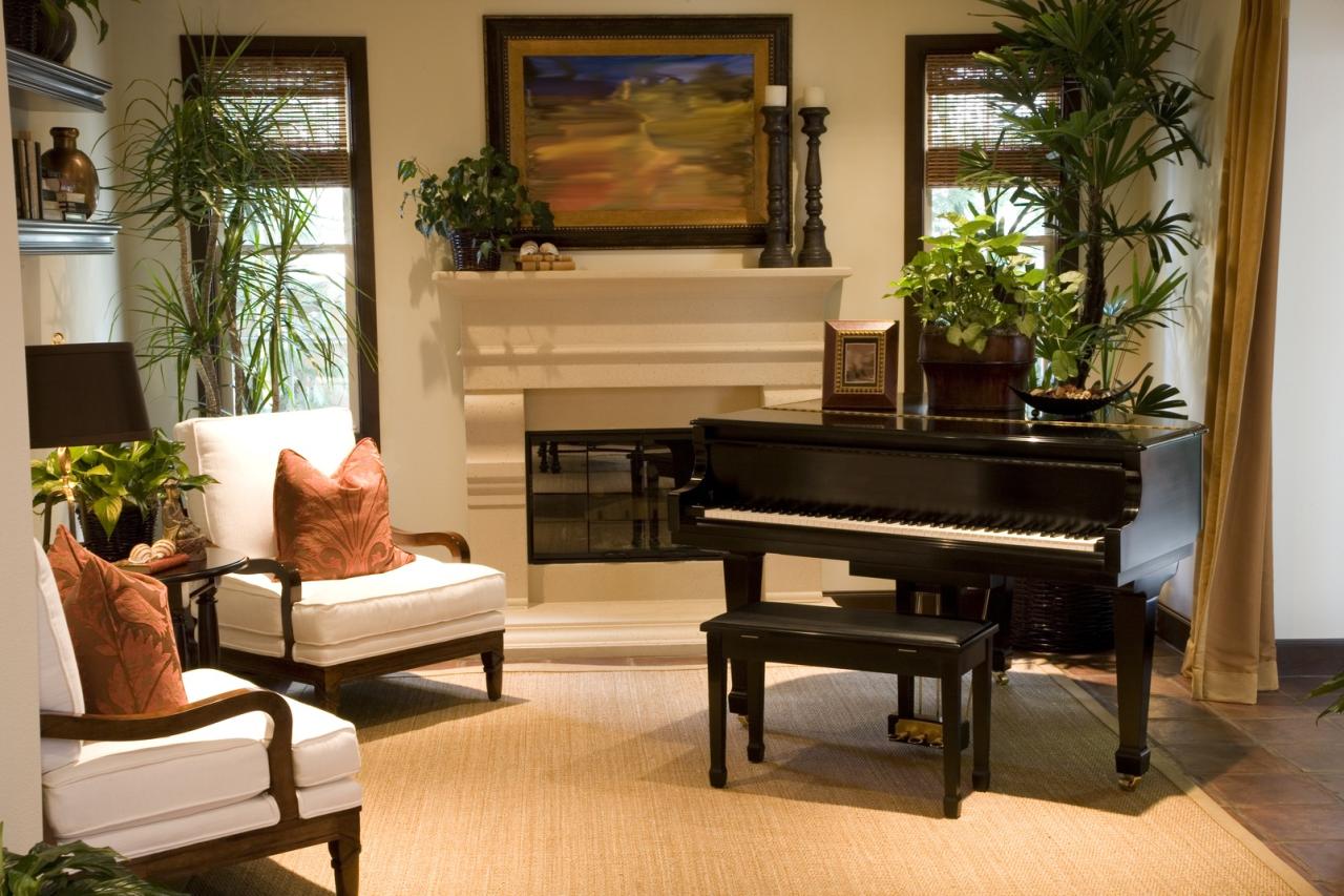 How to decorate upright piano room