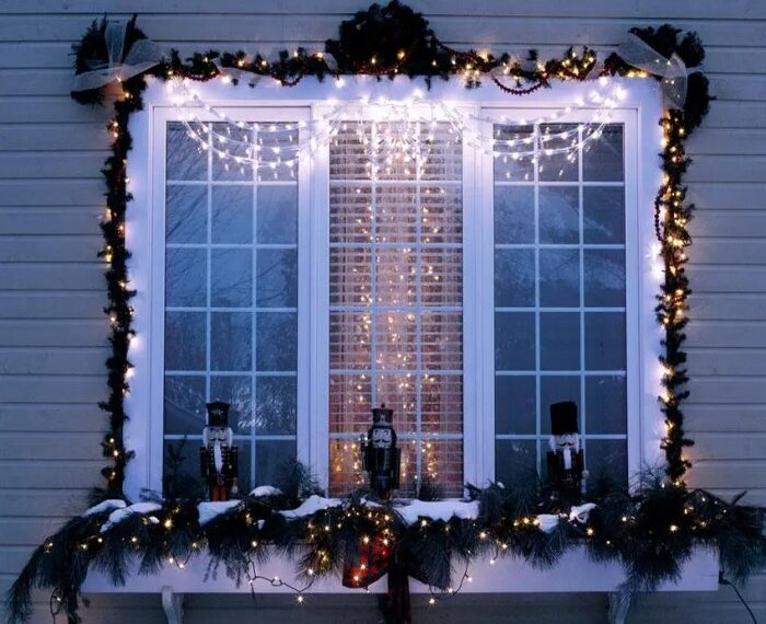 How to decorate windows for christmas