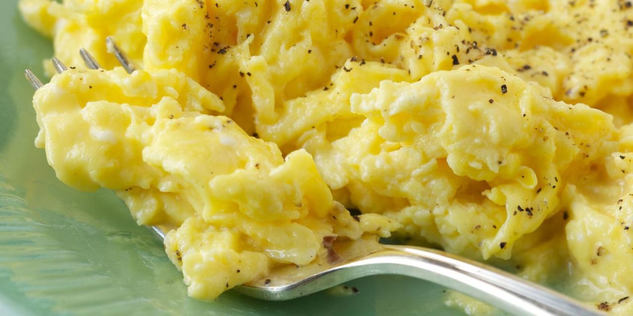 Scrambled eggs french make recipe